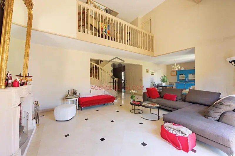 House in Centre Ville, Rueil-Malmaison, France 2 - 17958850