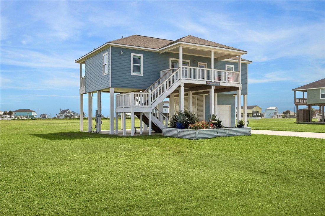 House in Galveston, Texas, United States 2 - 18185177