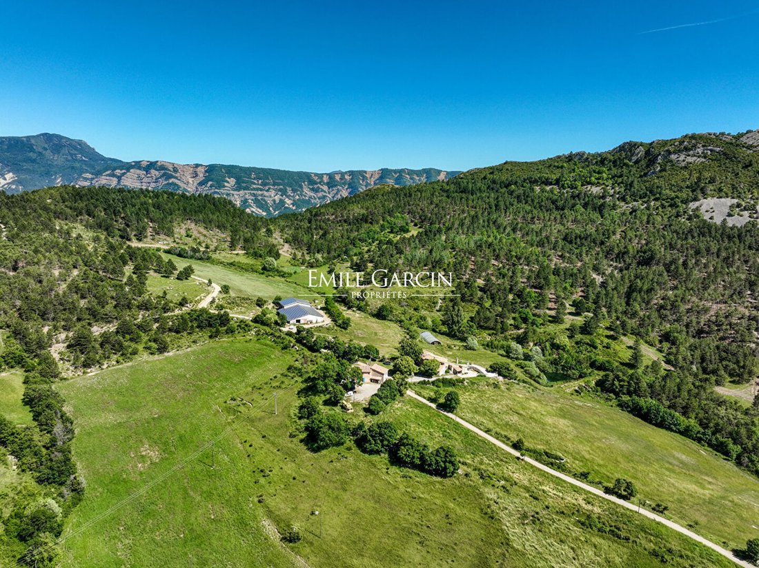 Villa in Entrepierres, Provence-Alpes-Côte d'Azur, France 2 - 18123959