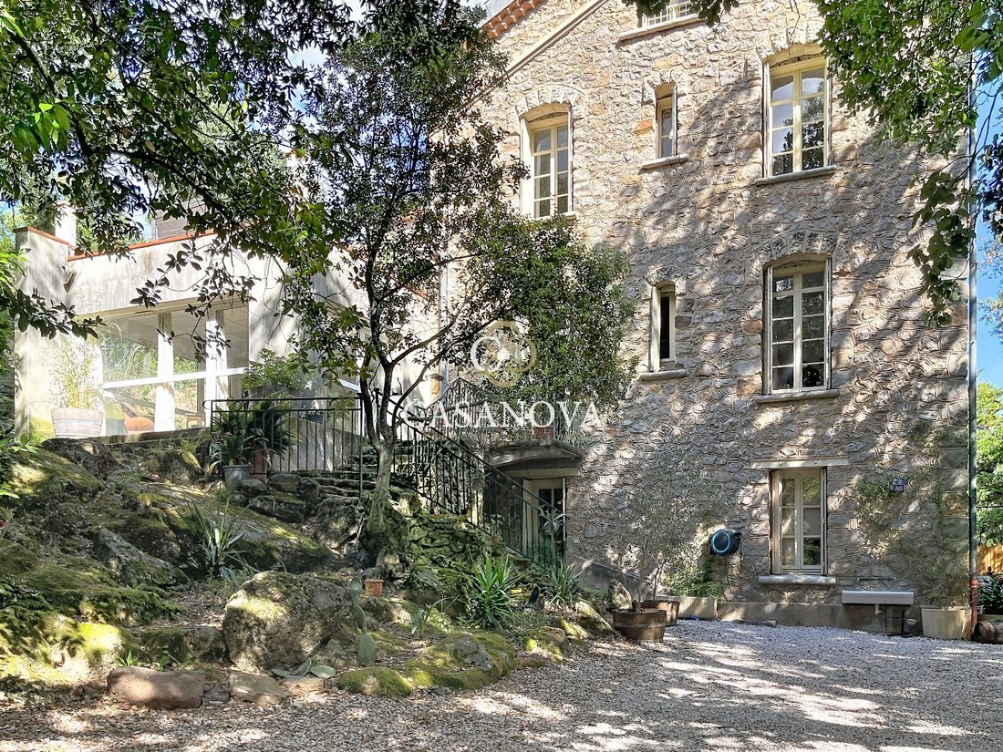 House in Centre Ville, Clermont-l'Hérault, France 2 - 18185514