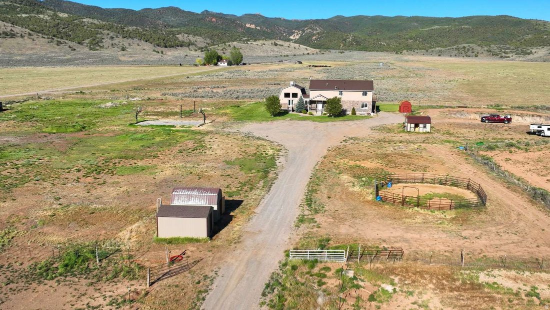 House in Fairview, Utah, United States 2 - 18183616