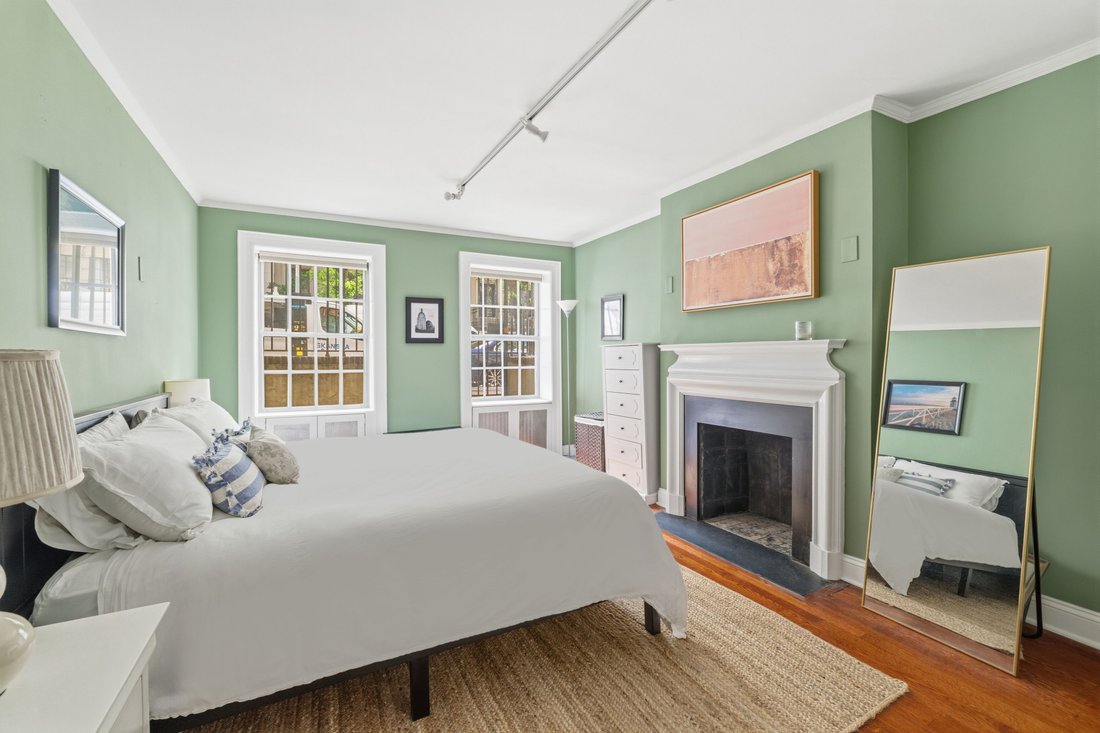 House in New York, New York, United States 4 - 18186298