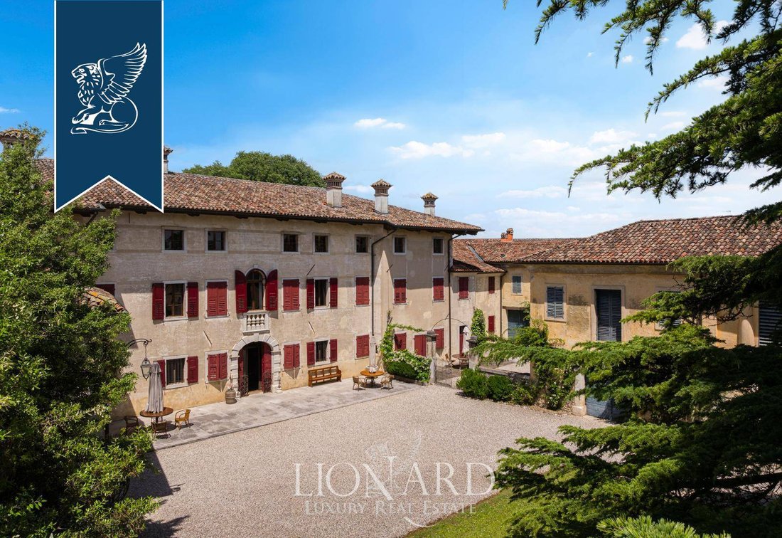 Villa in Santa Maria la Longa, Friuli – Venezia Giulia, Italy 1 - 18185351