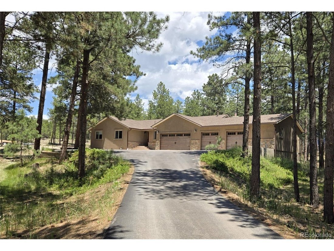 House in Colorado Springs, Colorado, United States 3 - 18184233