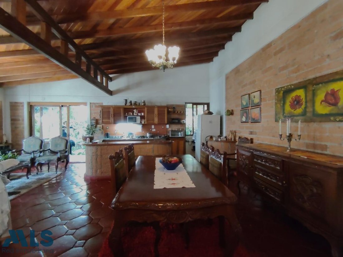 House in La Estrella, Antioquia, Colombia 2 - 18182201