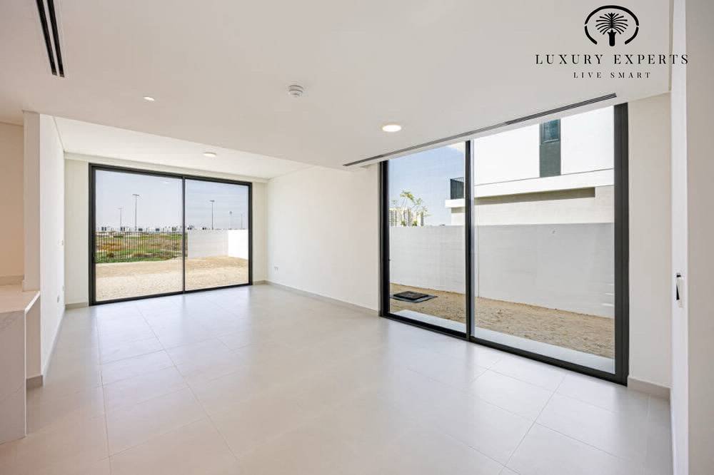 Villa in Al Yufrah 1, Al Yufrah, Dubai 3 - 18184701