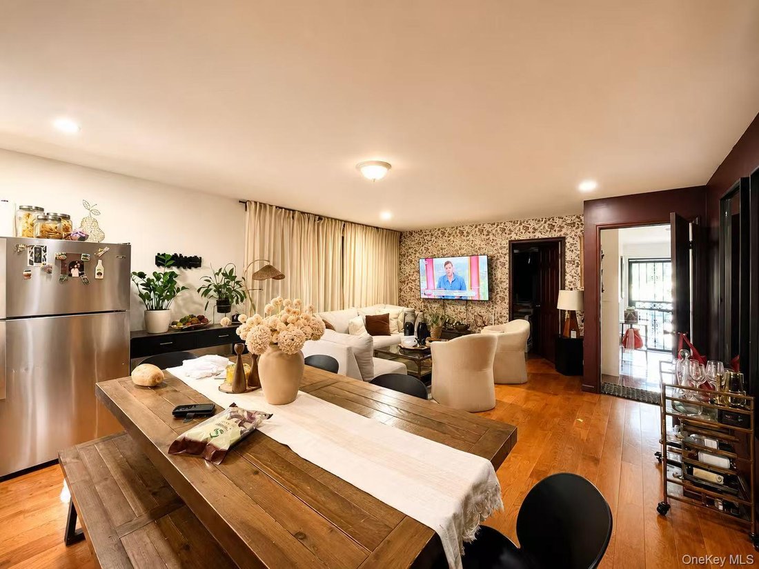 House in New York, New York, United States 4 - 18186444