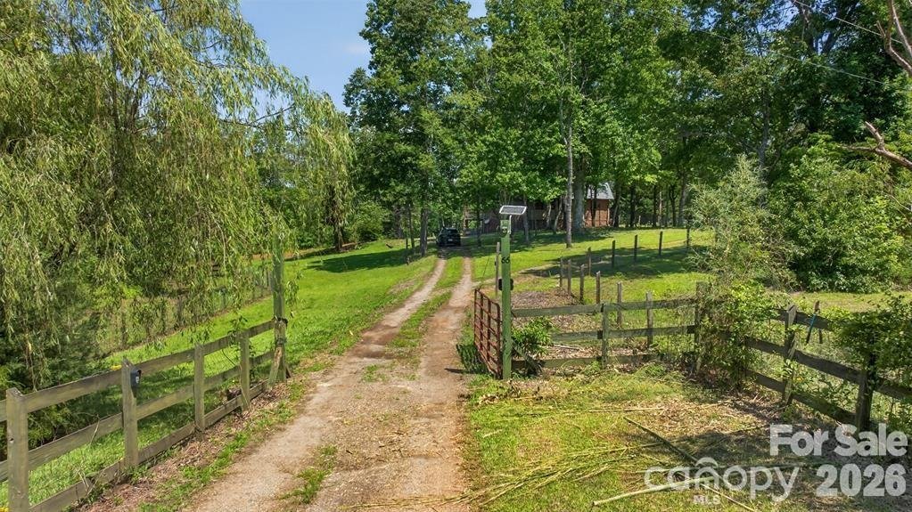 House in Mill Spring, North Carolina, United States 4 - 18185930