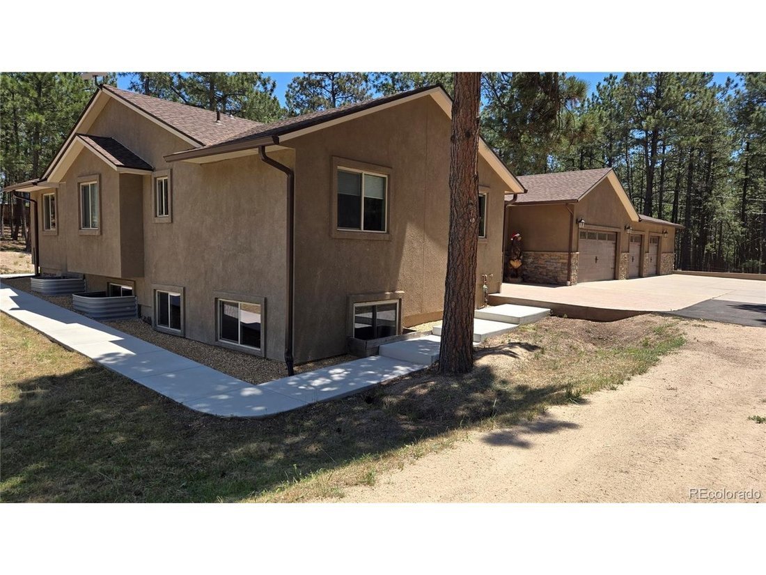 House in Colorado Springs, Colorado, United States 2 - 18184233