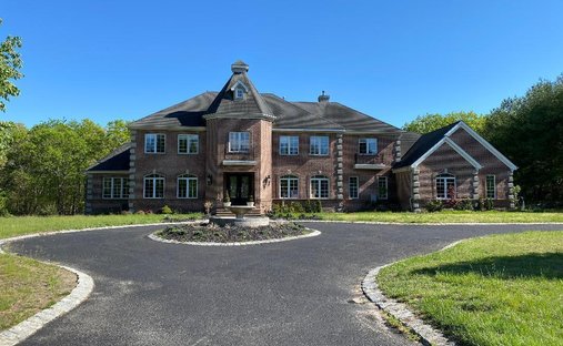 House in Colts Neck, New Jersey, United States 1