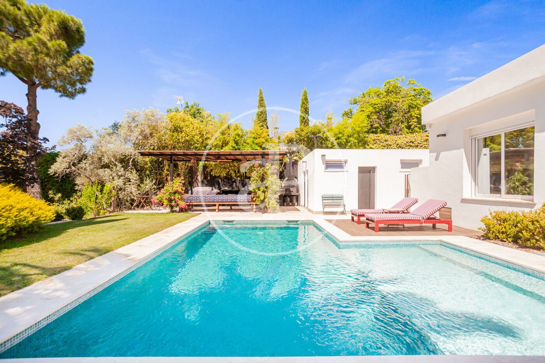 Villa in Somosaguas, Pozuelo de Alarcon, Comunidad de Madrid 1 - 17842168