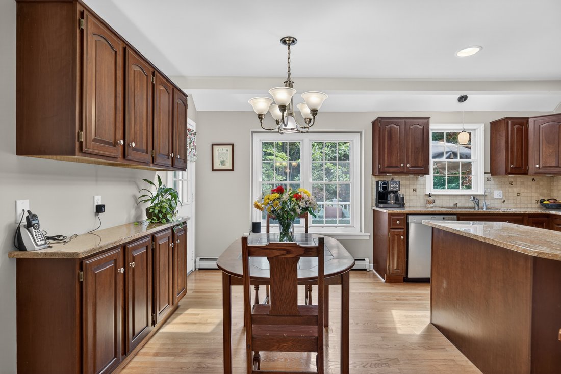 House in Killingworth, Connecticut, United States 4 - 18182403