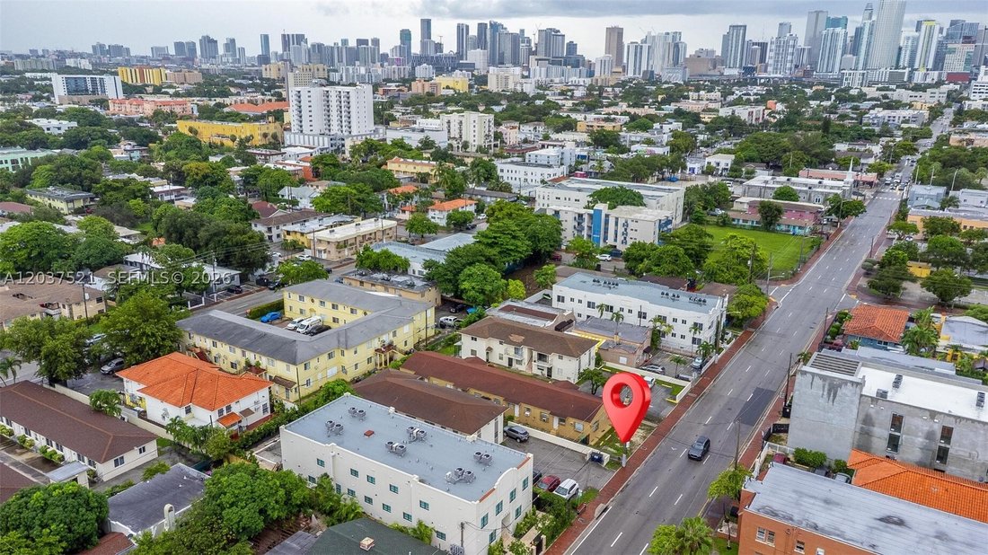 Miami, Florida, United States 1 - 18184086