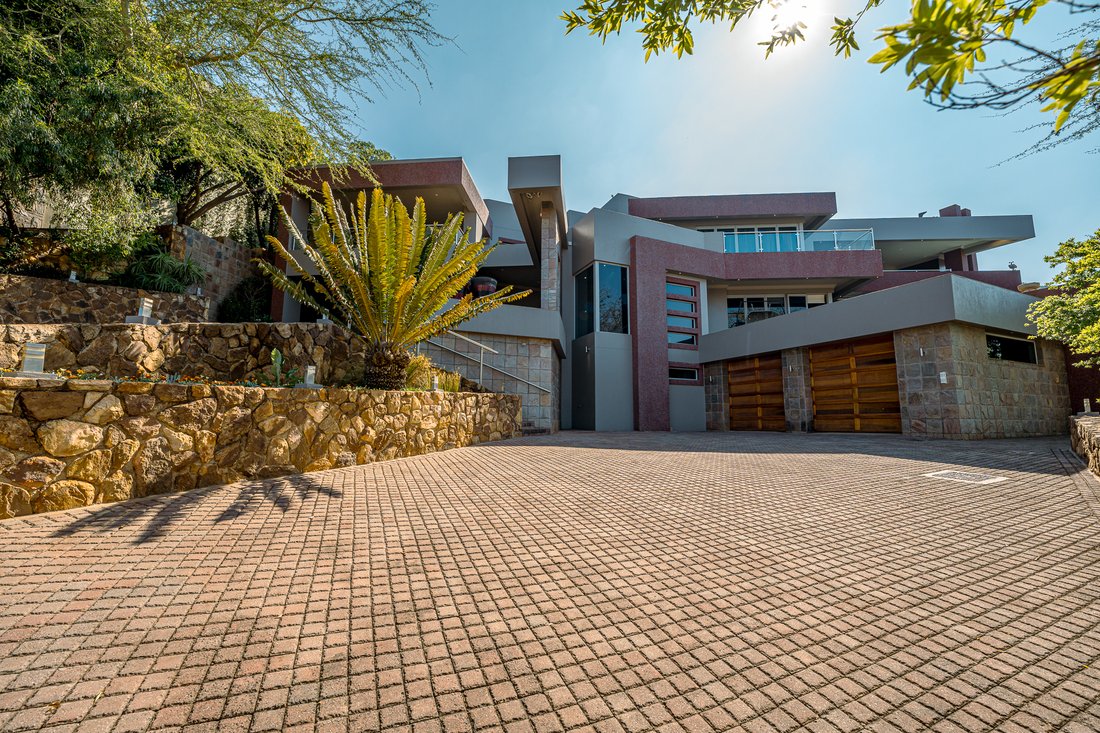 House in Featherbrooke Estate, Gauteng, South Africa 1 - 18182970