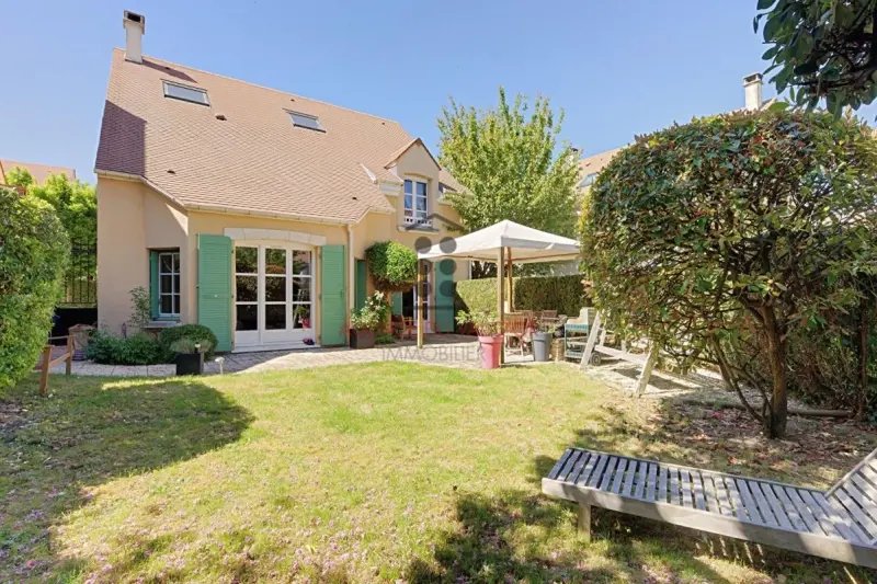 House in Centre Ville, Rueil-Malmaison, France 1 - 17958850