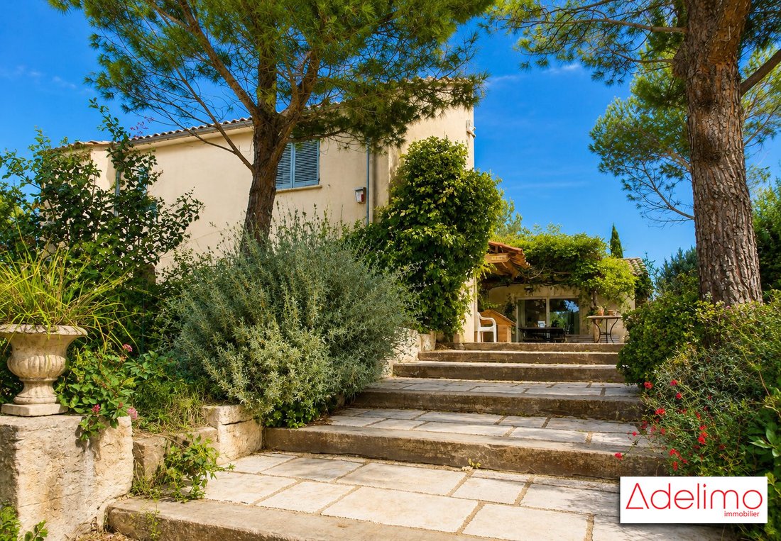 Country House in Fontvieille, Provence-Alpes-Côte d'Azur, France 4 - 17460784