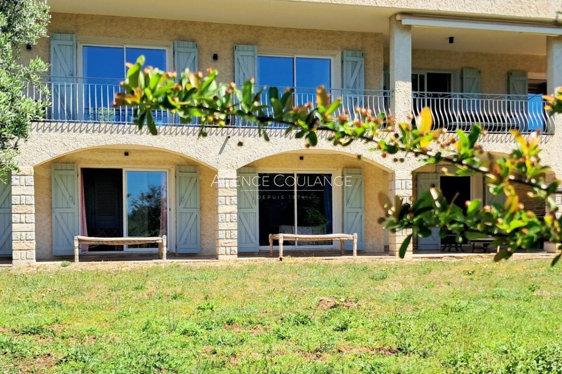 Villa in La Ciotat, Provence-Alpes-Côte d'Azur, France 1 - 18182257