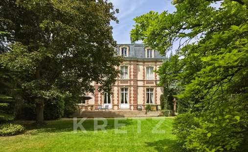 House in Centre Ville-Cathédrale, Evreux, France 1