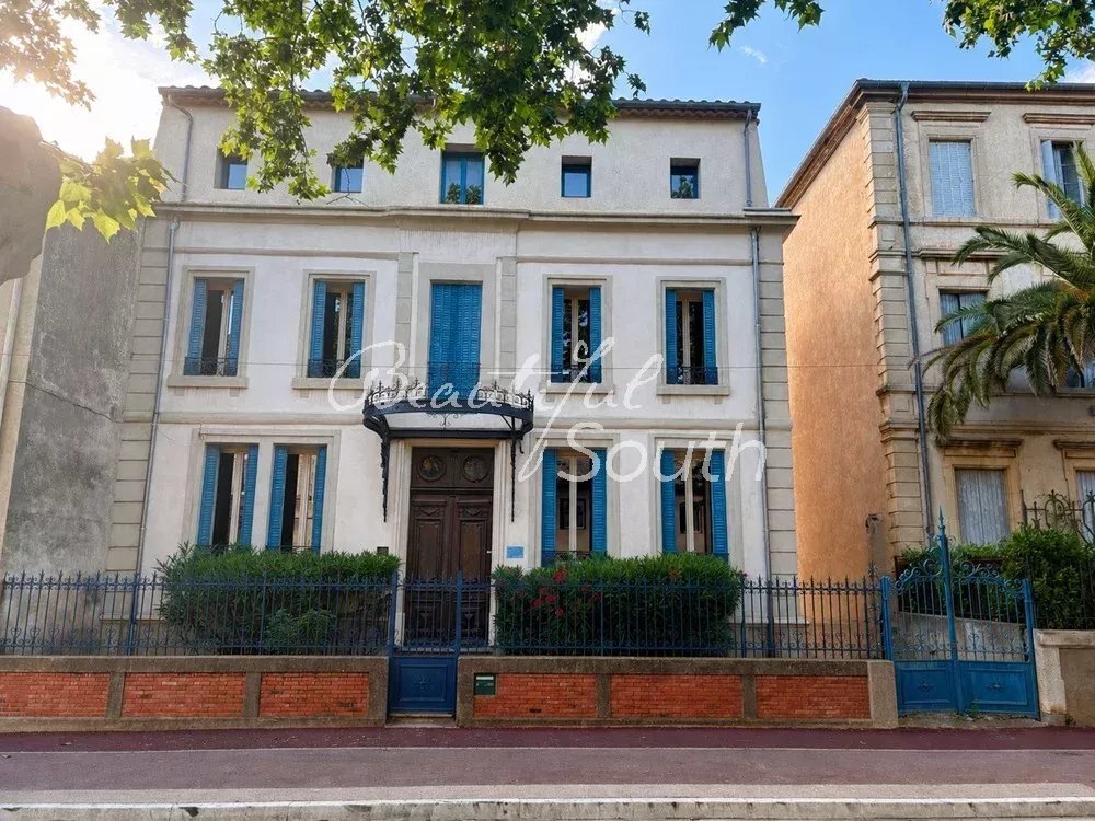 Estate in Jonquières, Occitania, France 2 - 17402258