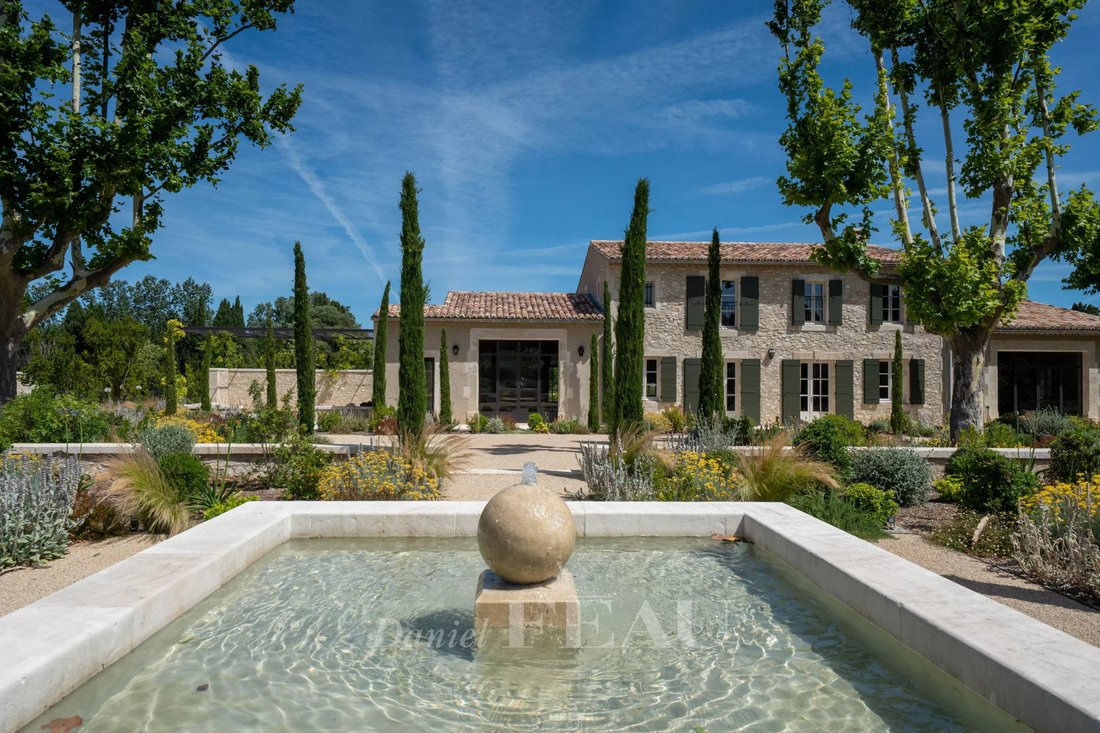 Country House in Eygalières, Provence-Alpes-Côte d'Azur, France 5 - 17897248