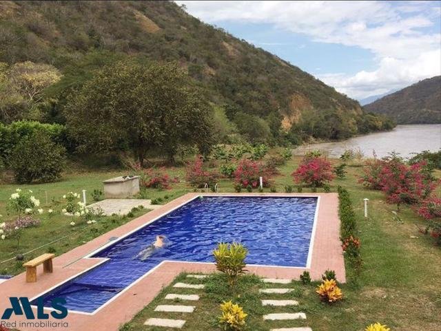 Finca in Santa Fe de Antioquia, Antioquia, Colombia 5 - 18182212