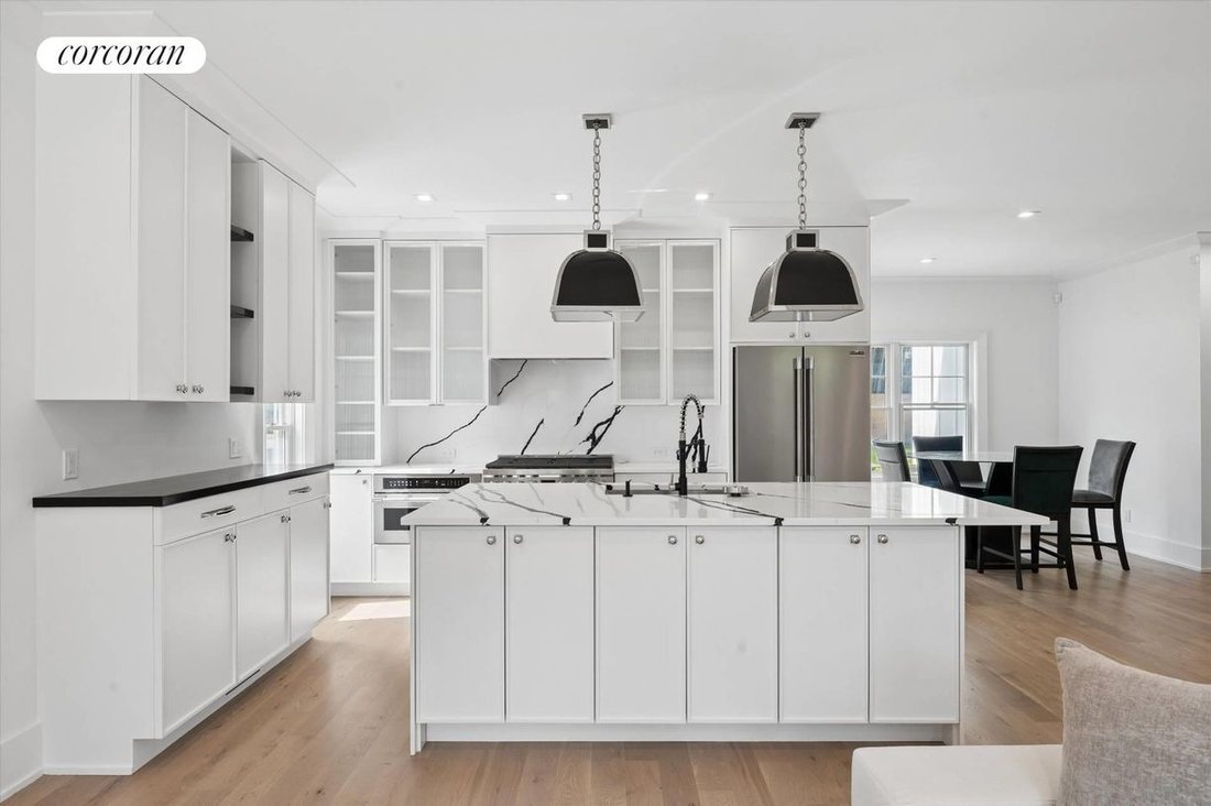 House in Southampton, New York, United States 5 - 18182700