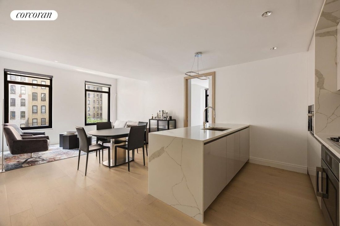 Condo in New York, New York, United States 1 - 18182556