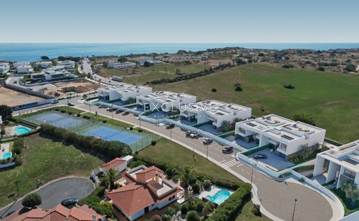 Villa in Sao Goncalo de Lagos, Algarve, Portugal 1
