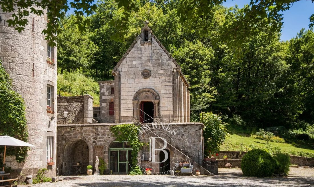 Estate in Sainte Eugene, Aurillac, France 3 - 18061489