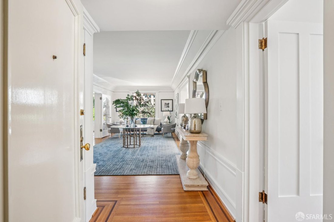 San Francisco, California, United States 4 - 18182777