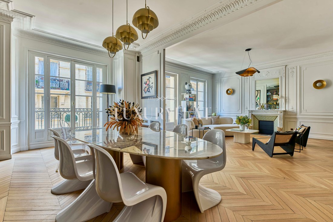 Apartment in Gros Caillou, Paris 7e Arrondissement, Paris 3 - 16336597