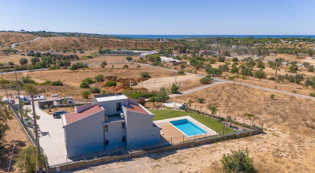Villa in Quarteira, Algarve, Portugal 3 - 14961462