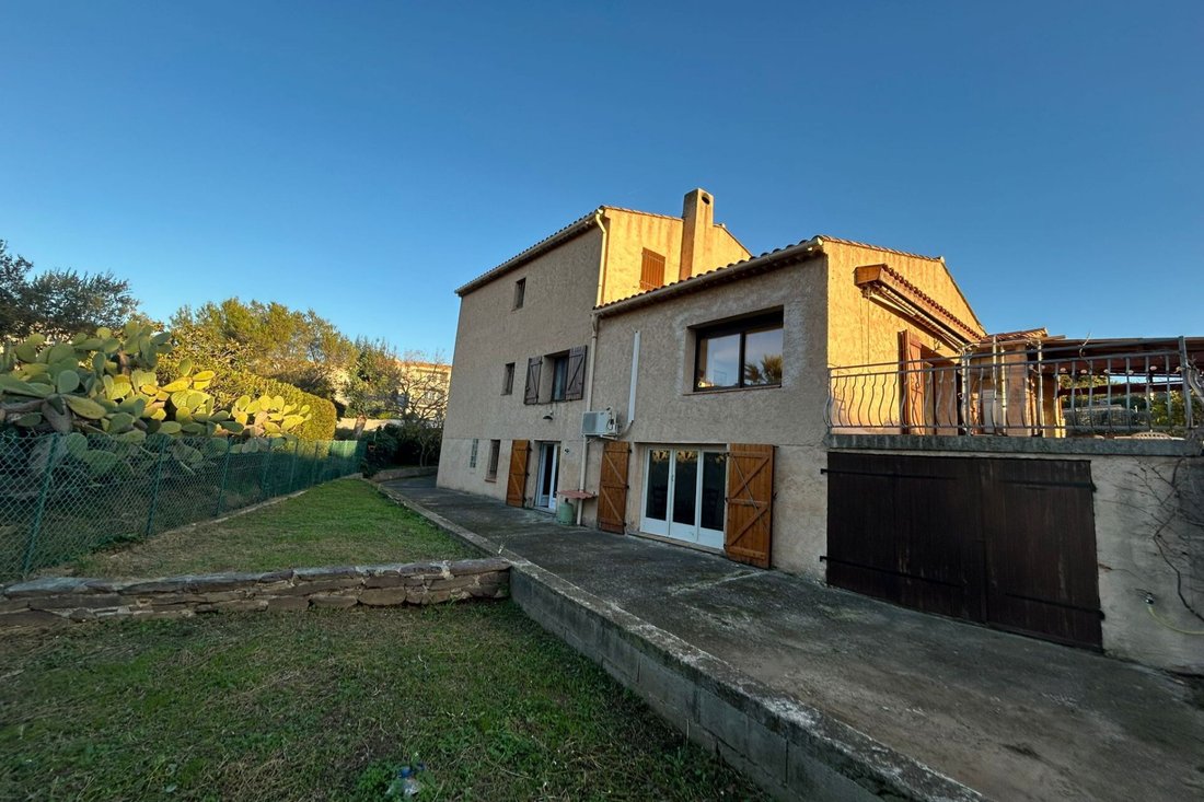 Villa in Le Dramont-Agay-Anthéor-Le Trayas, Saint-Raphaël, France 1 - 18182261
