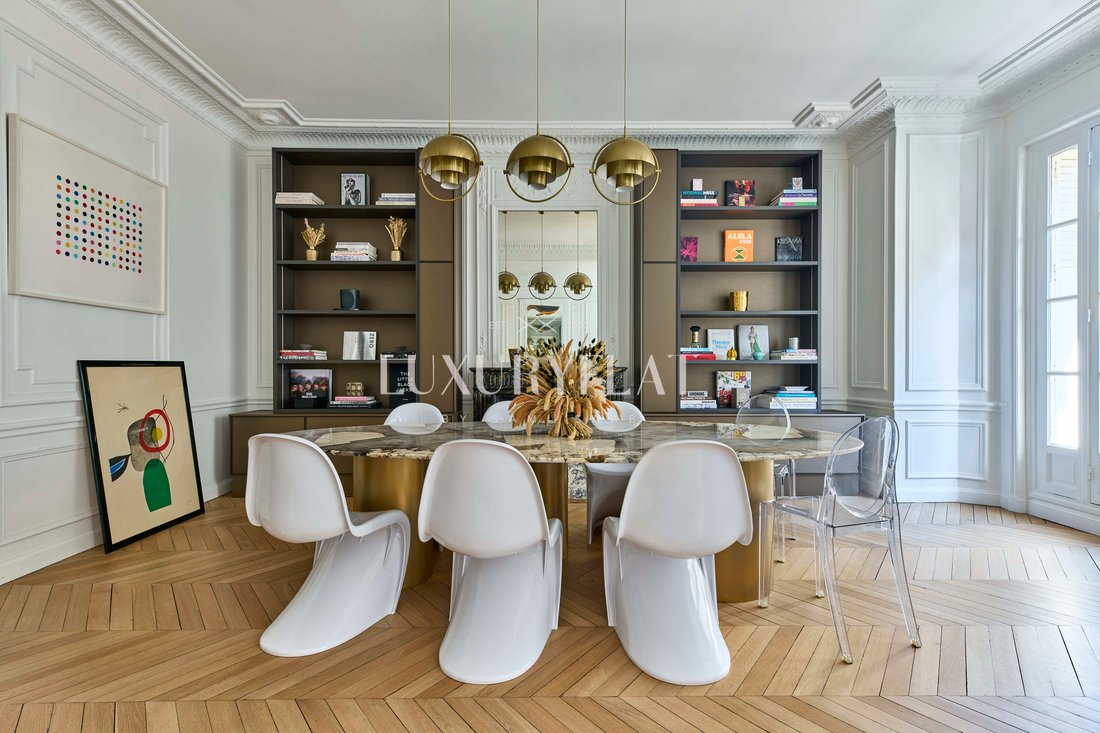 Apartment in Gros Caillou, Paris 7e Arrondissement, Paris 1 - 16336597