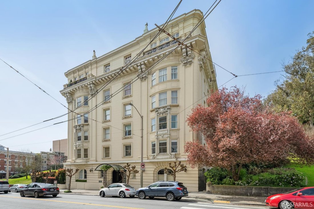 San Francisco, California, United States 2 - 18182777