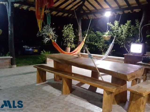 Finca in Santa Fe de Antioquia, Antioquia, Colombia 4 - 18182212