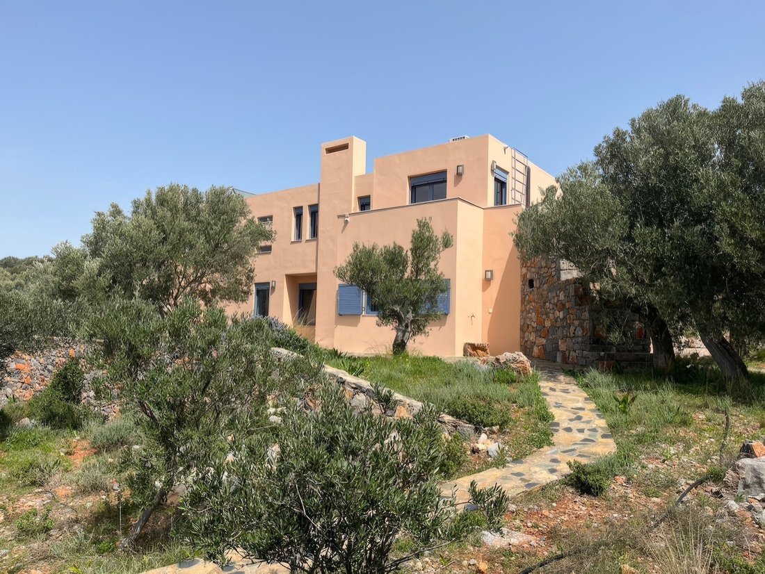 Villa in Community of Exo Lakkonia, Agios Nikolaos Municipal Unit, Greece 1 - 17408113