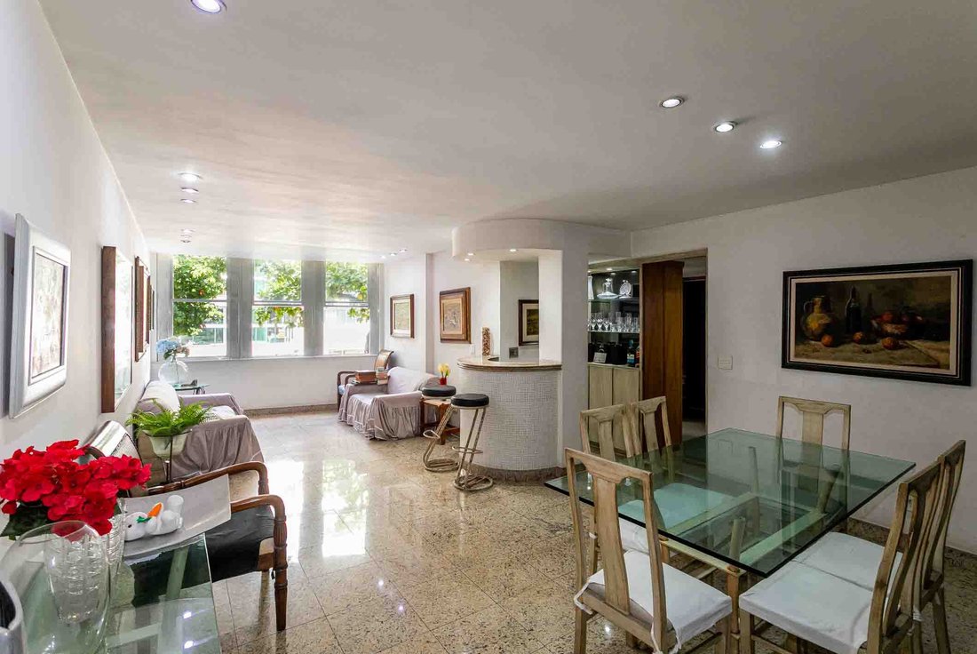 Apartment in Rio de Janeiro, State of Rio de Janeiro, Brazil 2 - 18186257