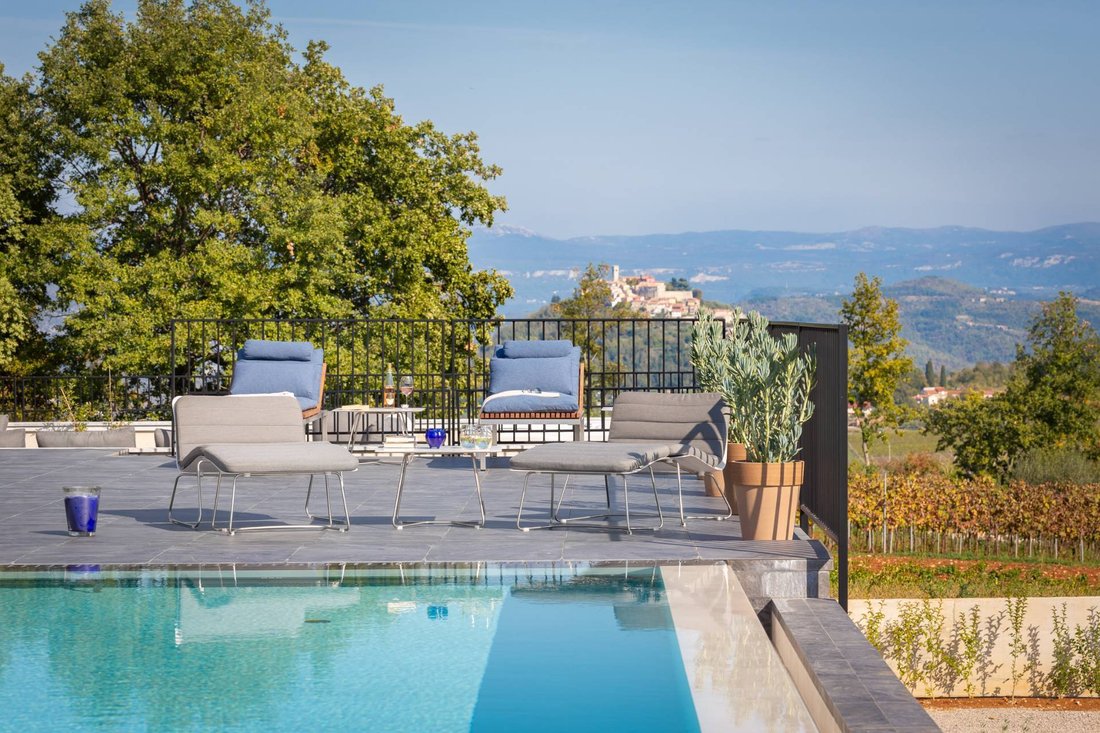 Villa in Karojba, Istria County, Croatia 1 - 18185996
