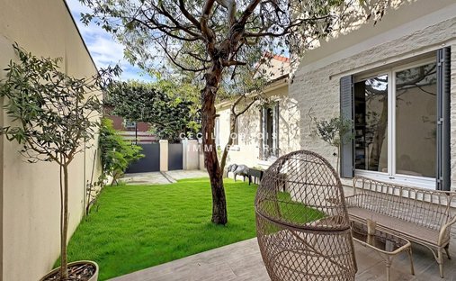 House in Peri, Joinville-le-Pont, France 1