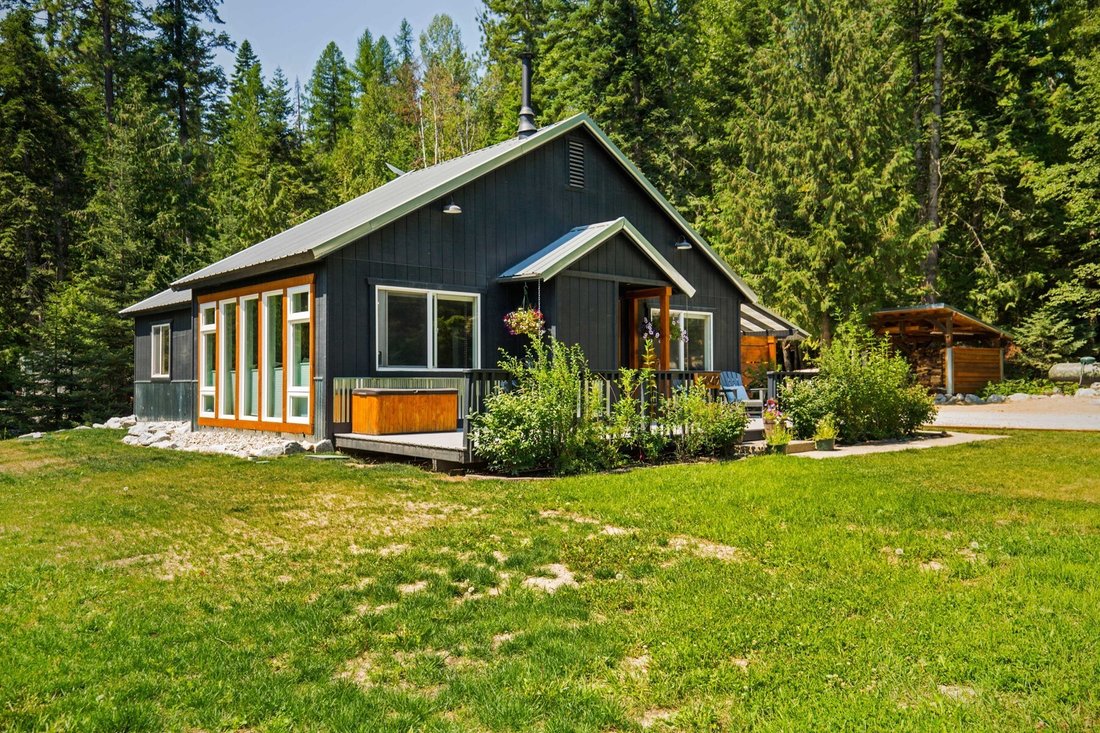 House in Sandpoint, Idaho, United States 1 - 18183402