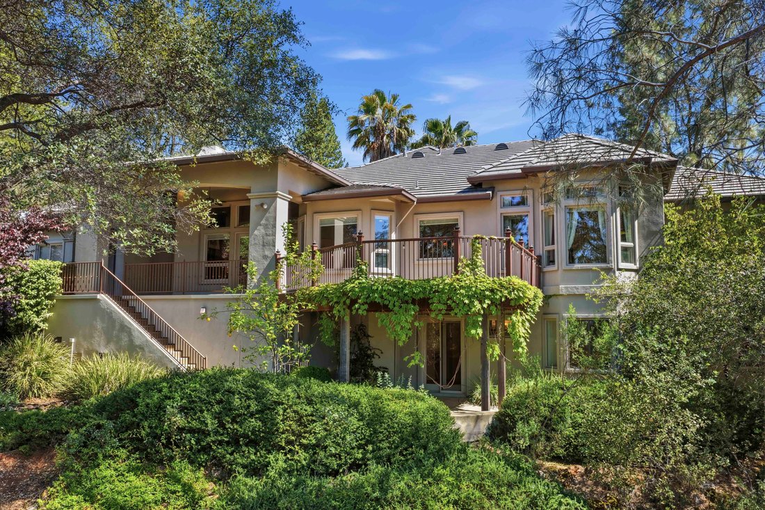 Meadow Vista, California, United States 2 - 18186348