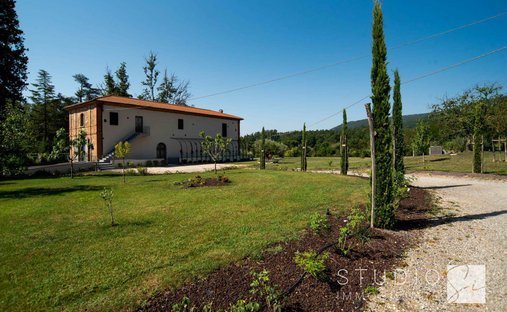 Villa in Adua Allee - San Biagio, Pistoia, Italien 1