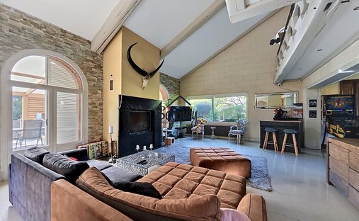 House in Nord, Annay, France 1