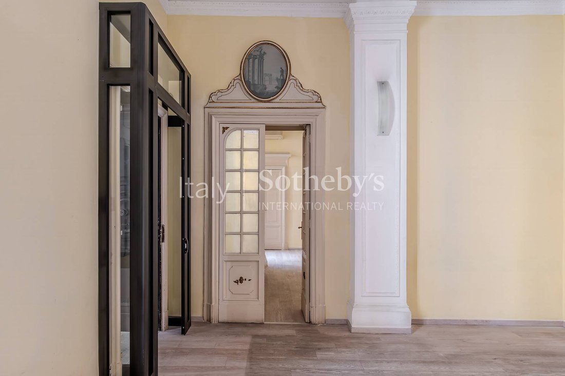 Apartment in Naples, Campania, Italy 4 - 18186039