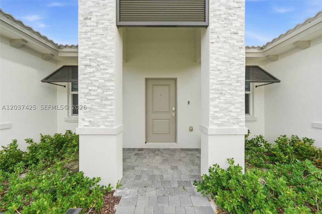 House in Miami, Florida, United States 2 - 18184060