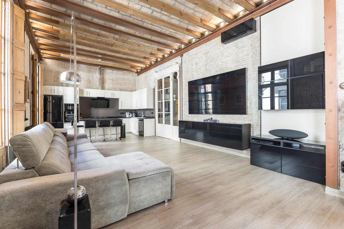 Apartment in Ciutat Vella, Barcelona, Spain 5 - 18185183