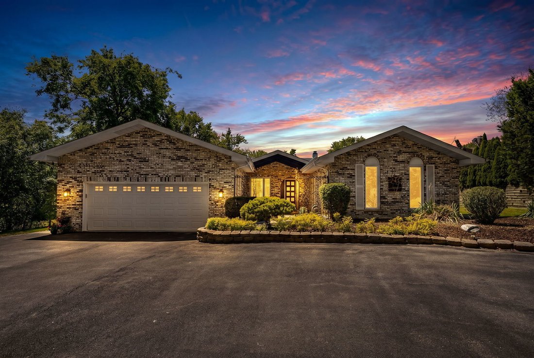 House in Burr Ridge, Illinois, United States 5 - 18184550