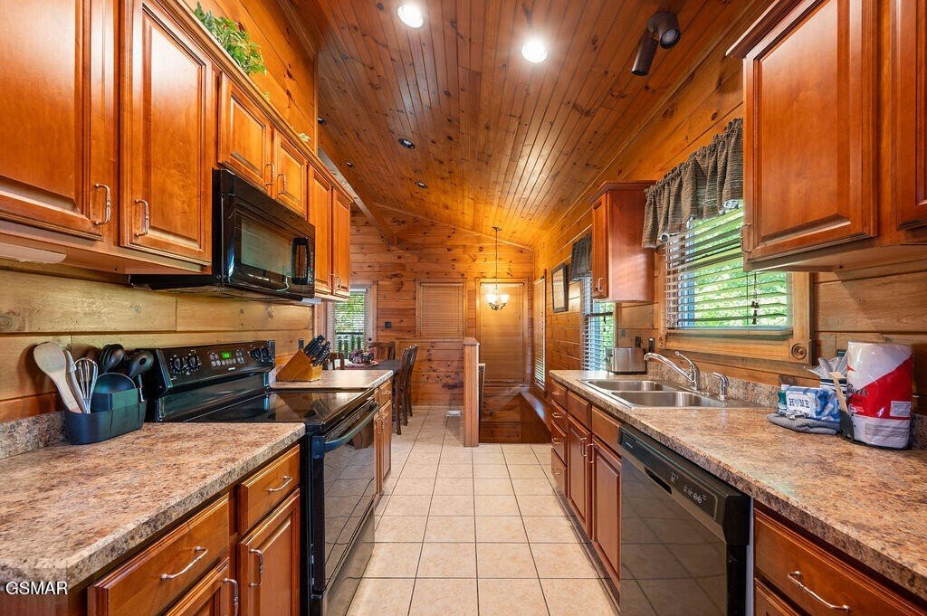 House in Gatlinburg, Tennessee, United States 3 - 18183727