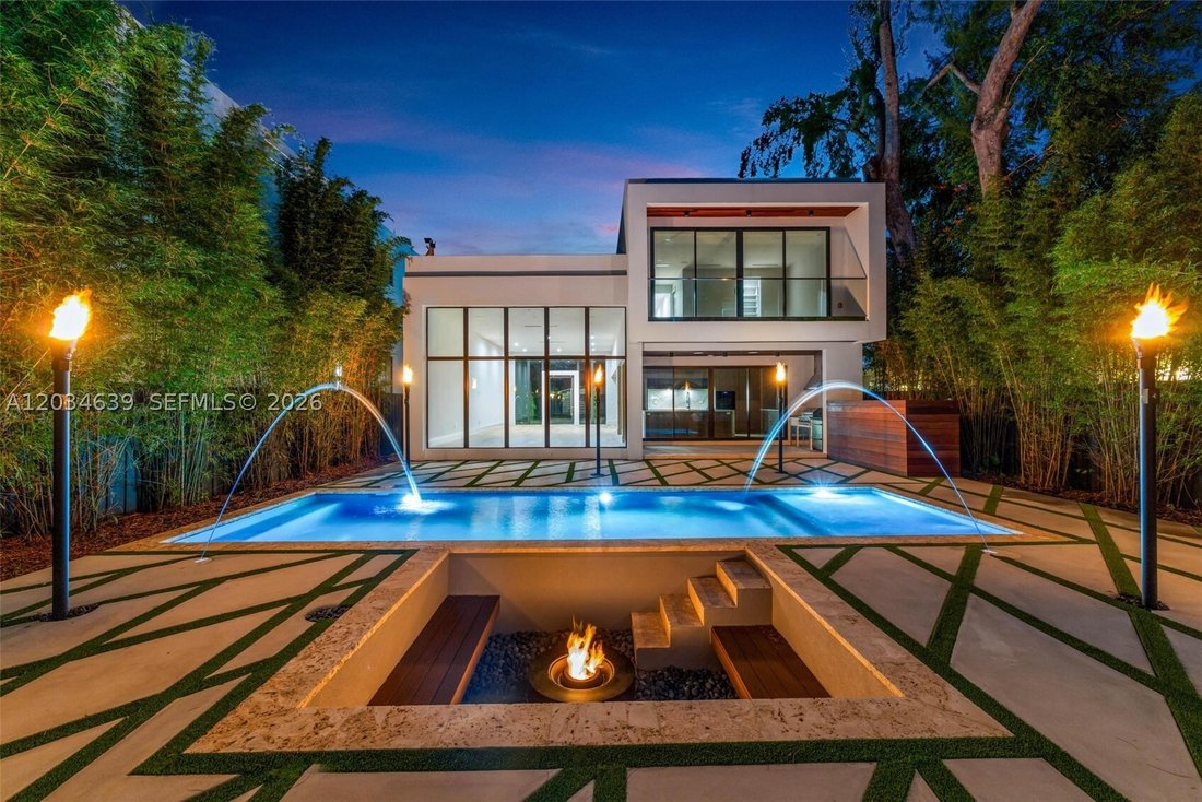 House in Miami, Florida, United States 1 - 18184089